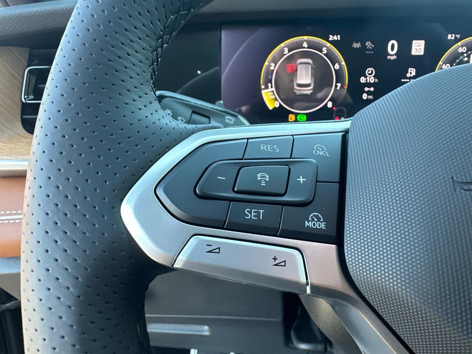 2026 Volkswagen Tiguan SEL R-Line Turbo