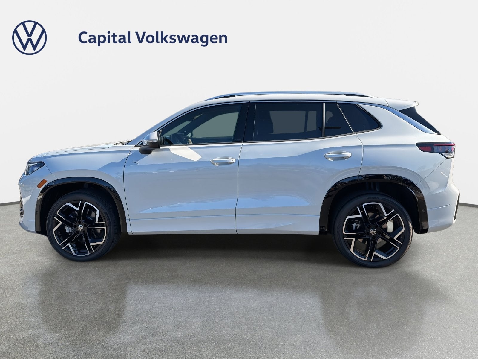 2026 Volkswagen Tiguan SEL R-Line Turbo