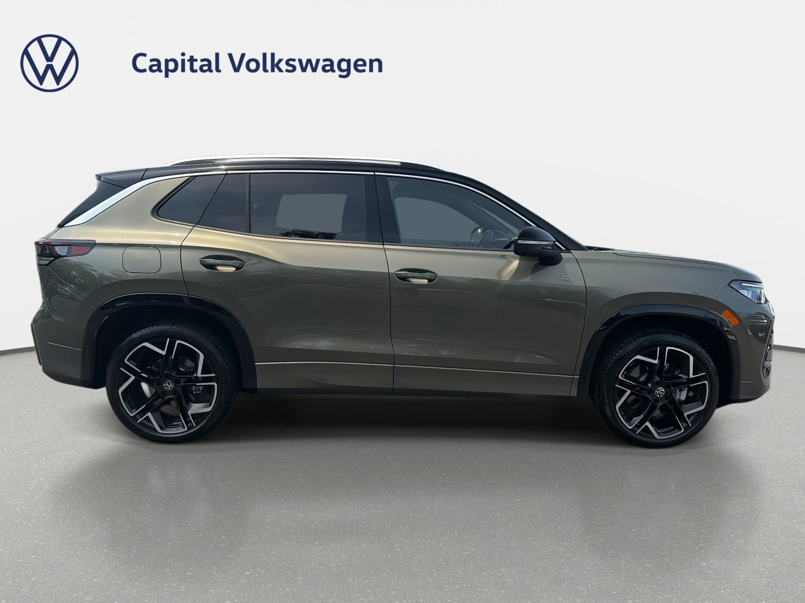 2026 Volkswagen Tiguan SEL R-Line Turbo