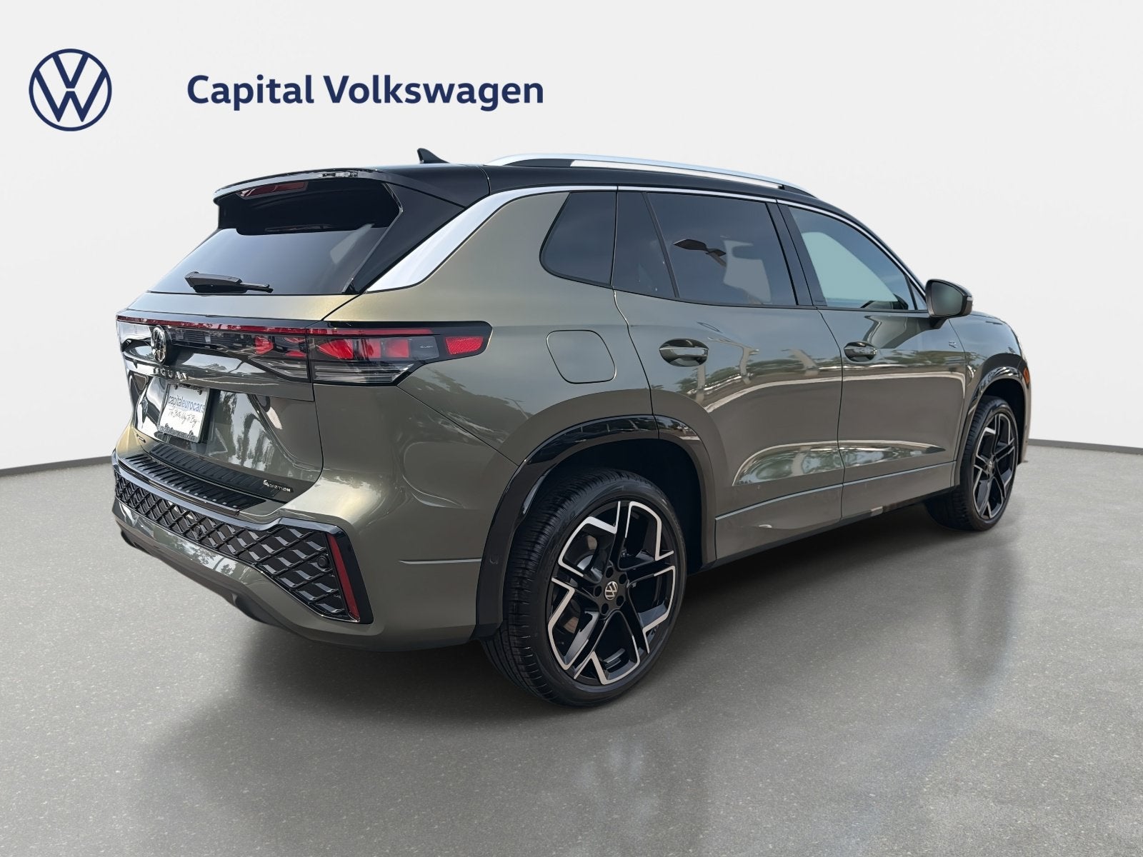 2026 Volkswagen Tiguan SEL R-Line Turbo