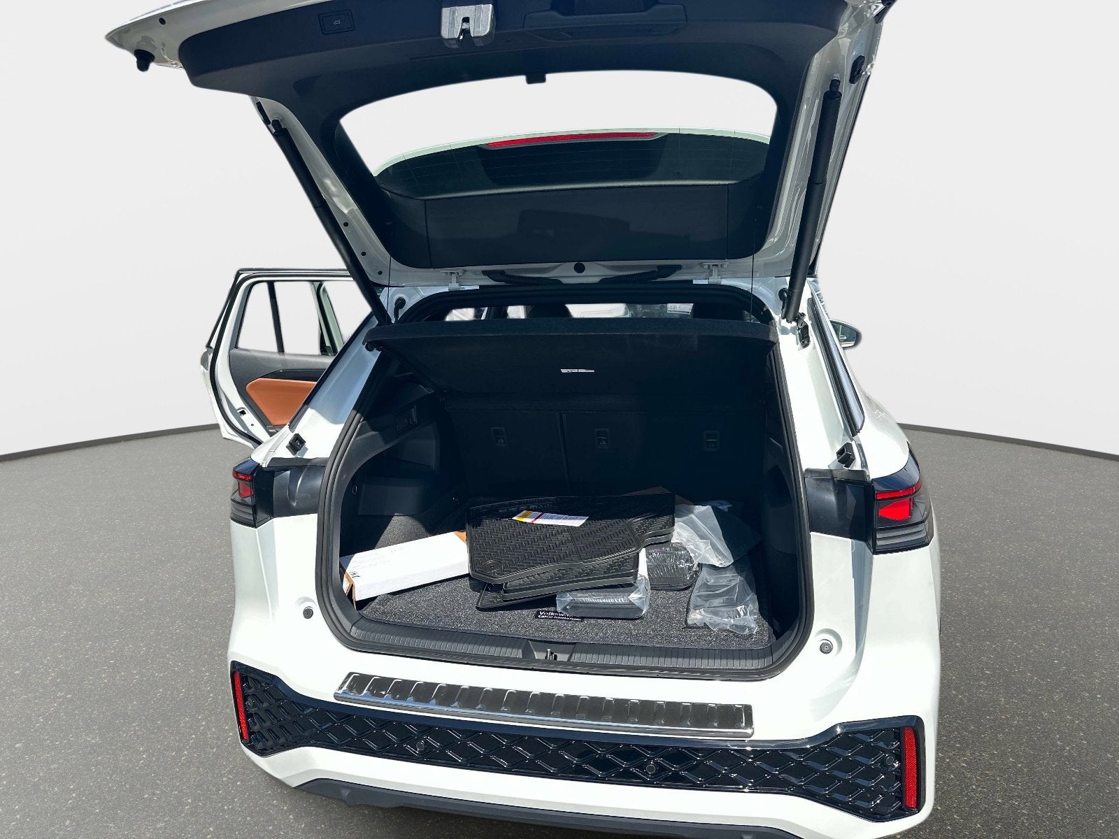 2026 Volkswagen Tiguan SEL R-Line Turbo