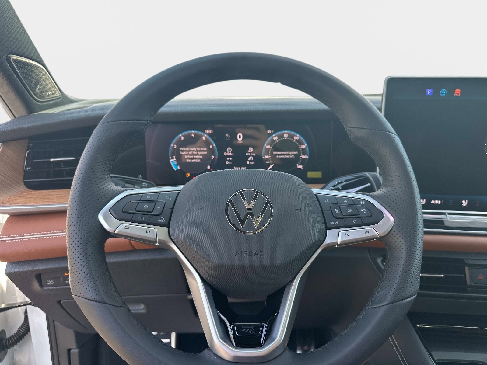 2026 Volkswagen Tiguan SEL R-Line Turbo