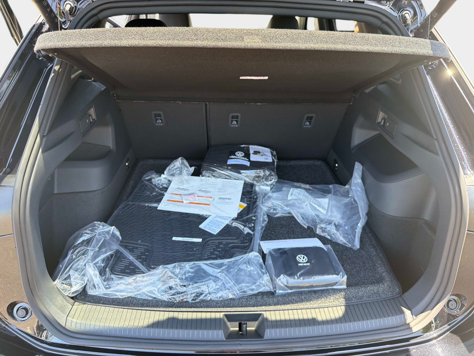 2026 Volkswagen Tiguan SEL R-Line Turbo