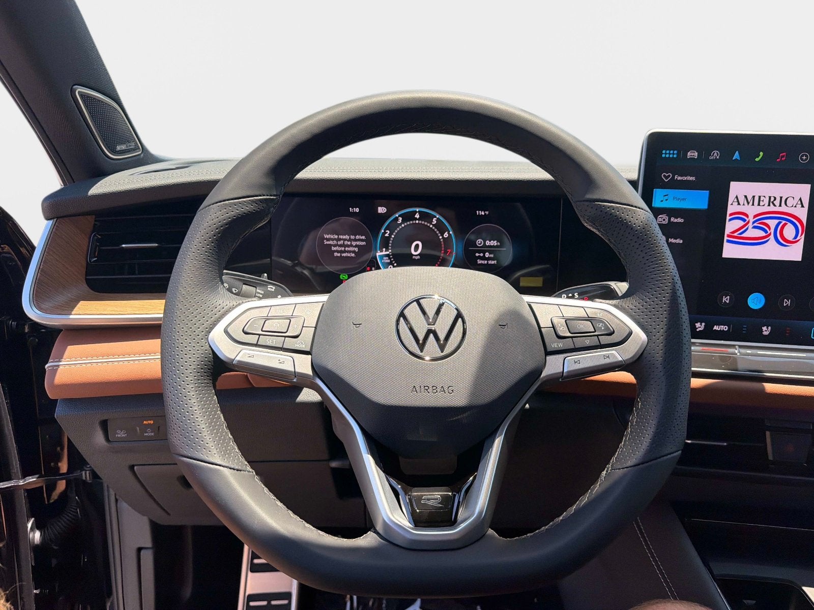 2026 Volkswagen Tiguan SEL R-Line Turbo