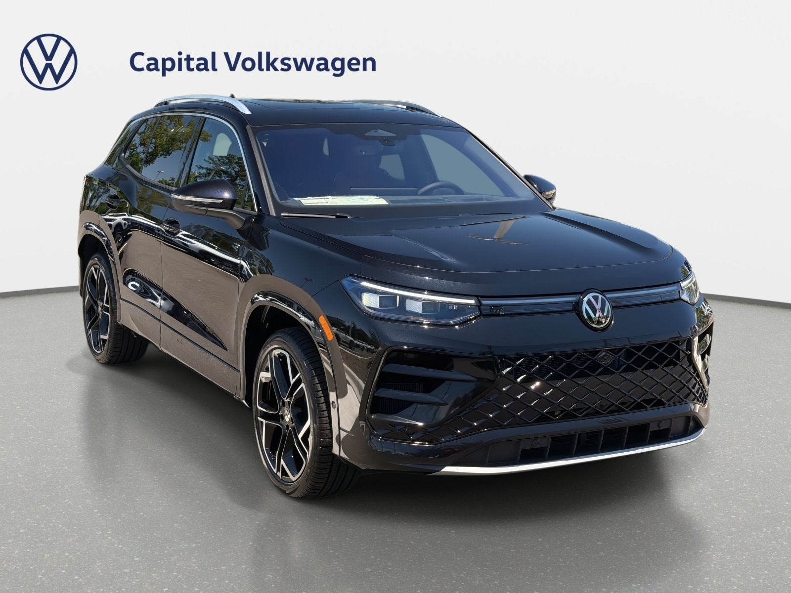 2026 Volkswagen Tiguan SEL R-Line Turbo