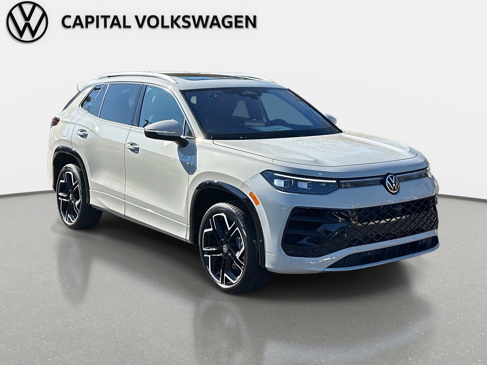 2026 Volkswagen Tiguan SEL R-Line Turbo