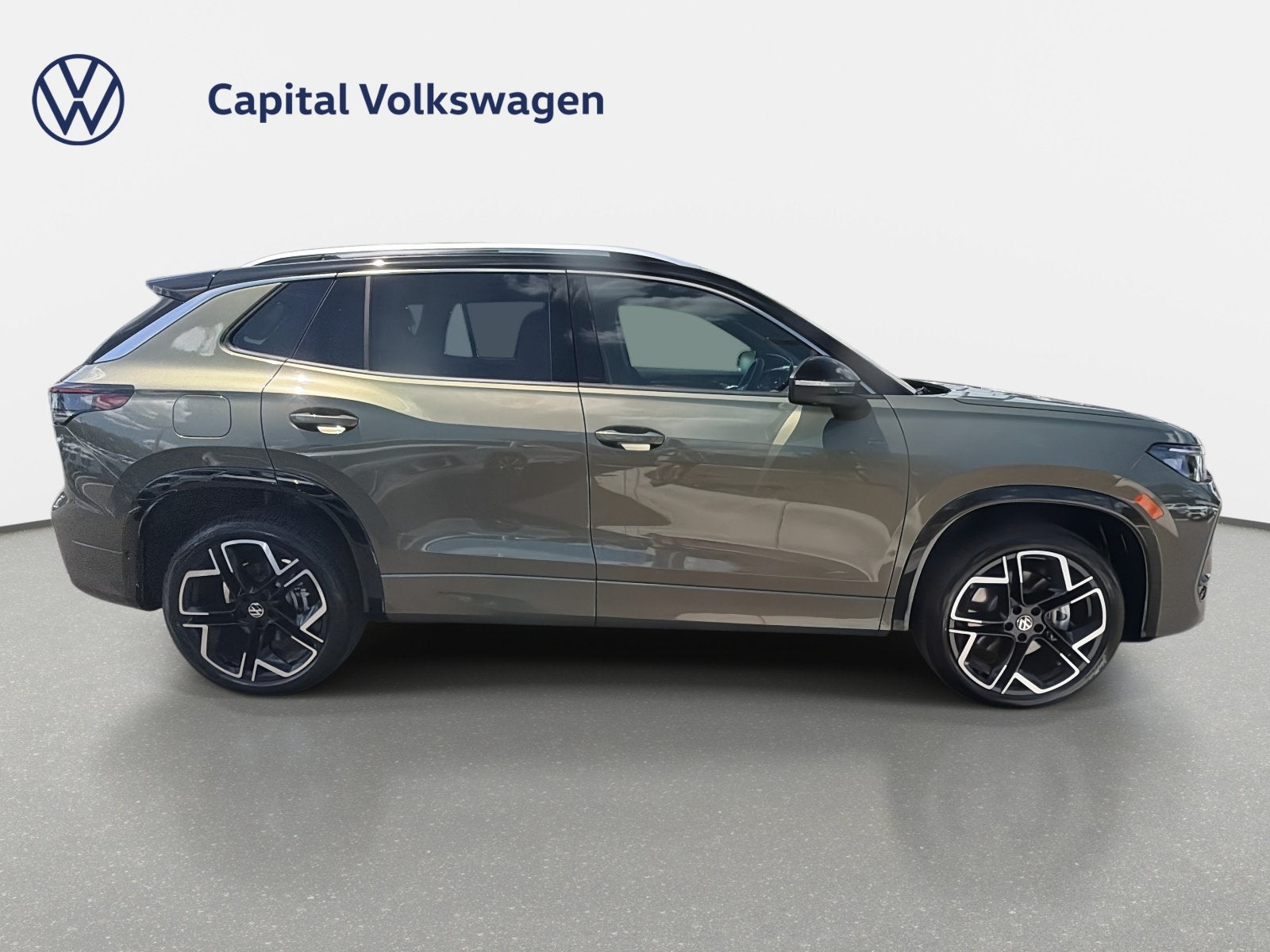 2026 Volkswagen Tiguan SEL R-Line Turbo