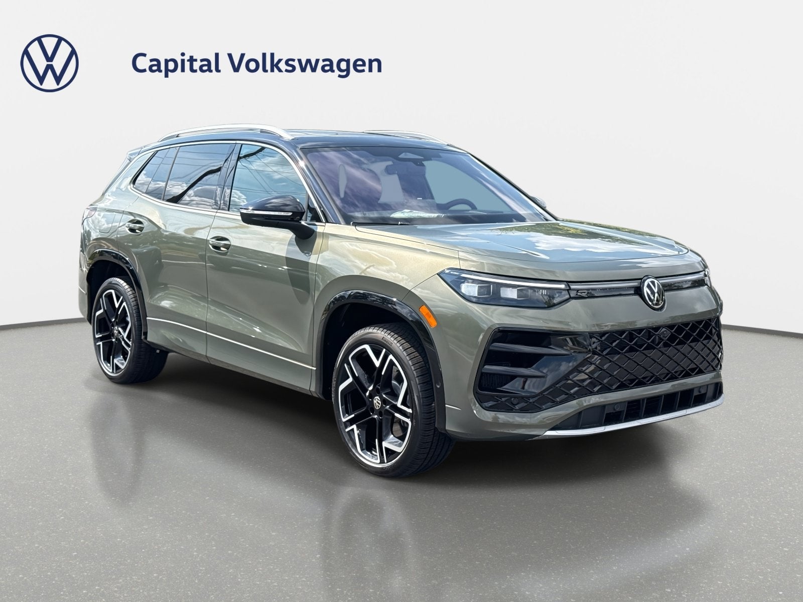 2026 Volkswagen Tiguan SEL R-Line Turbo