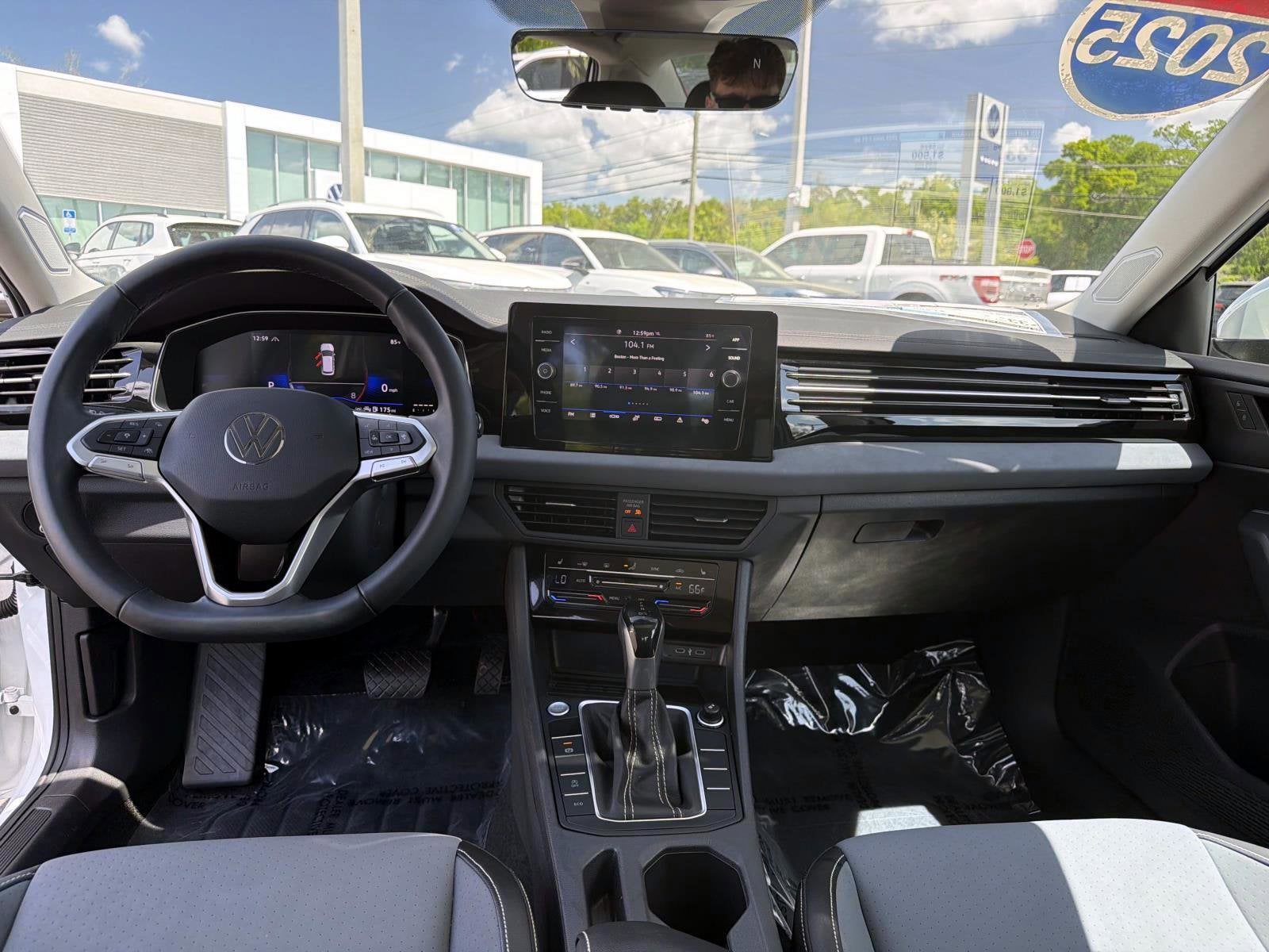 2025 Volkswagen Jetta SE