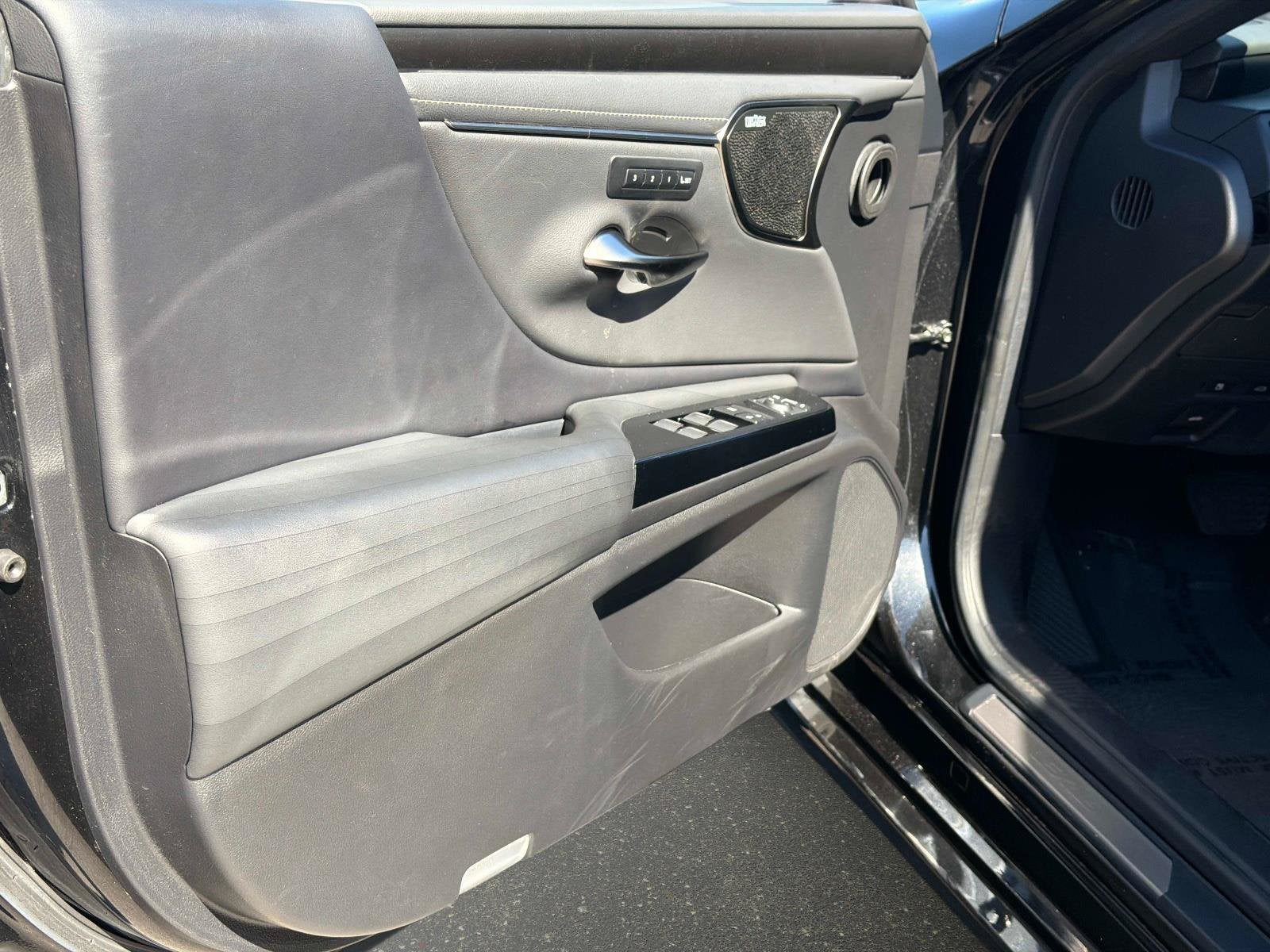 2022 Lexus ES ES 300h Luxury
