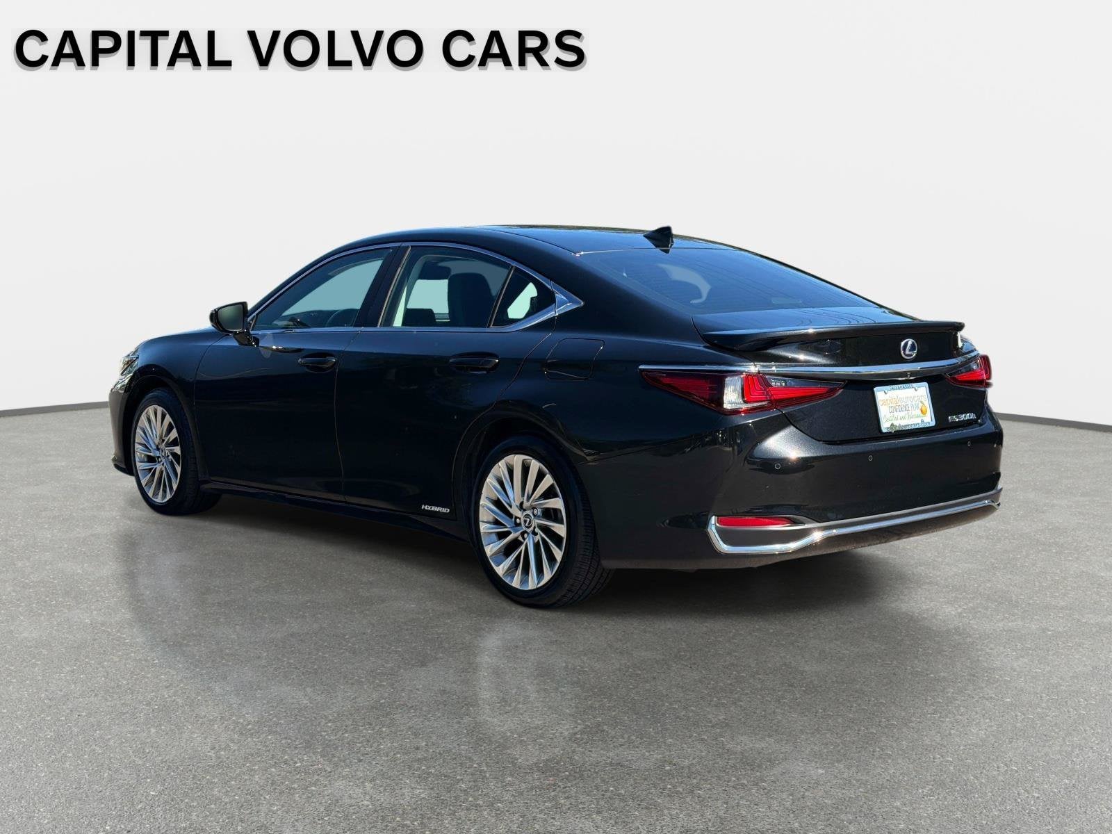 2022 Lexus ES ES 300h Luxury