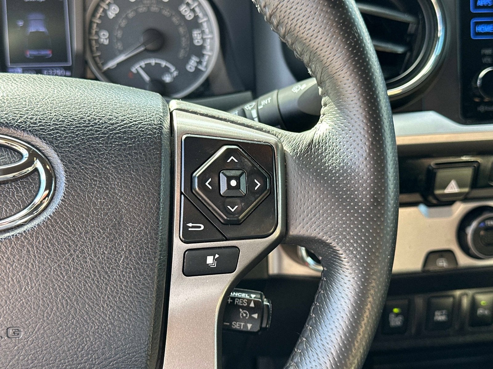 2017 Toyota Tacoma Limited