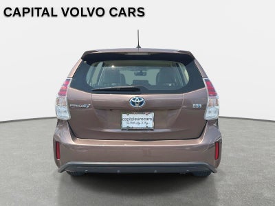 2017 Toyota Prius v Four