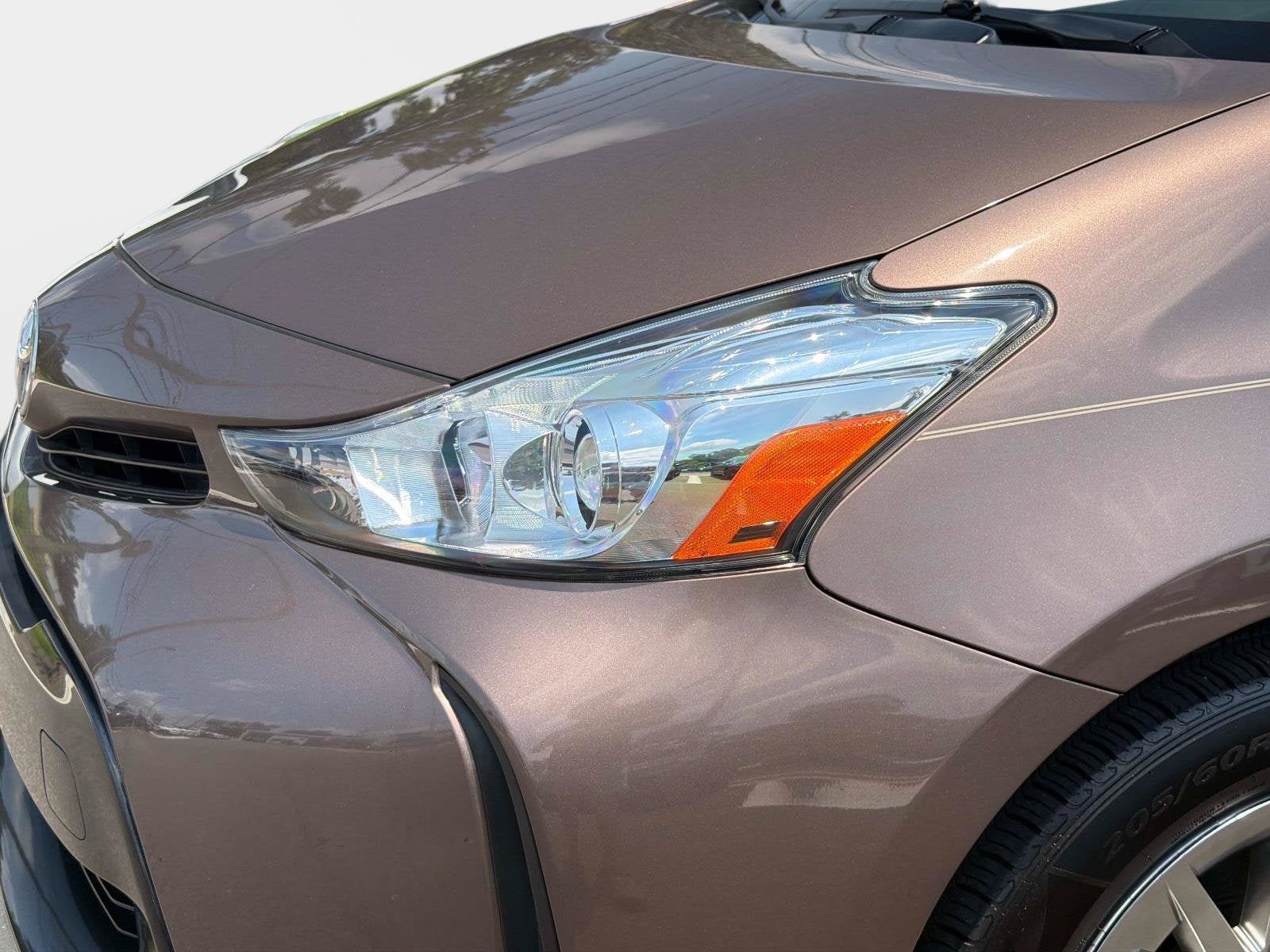2017 Toyota Prius v Four