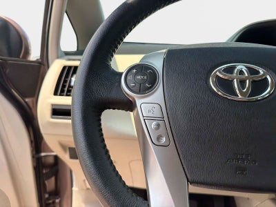 2017 Toyota Prius v Four