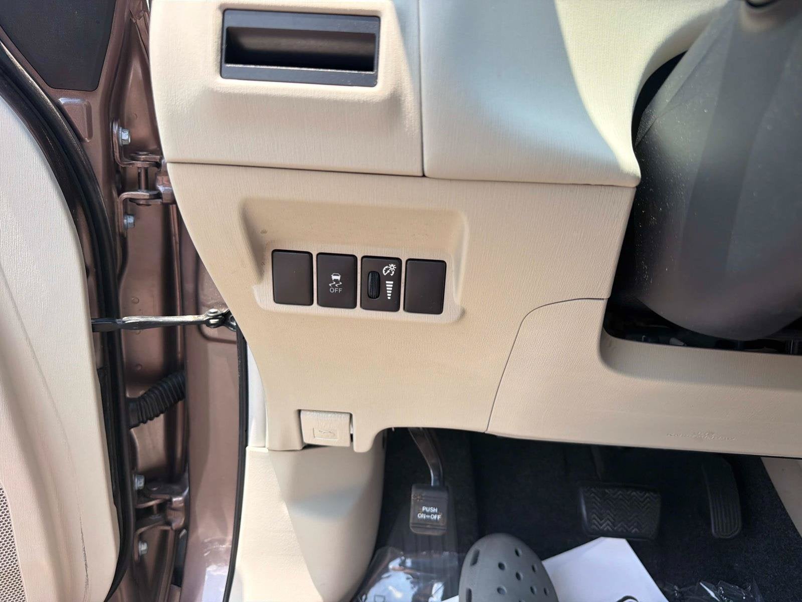 2017 Toyota Prius v Four