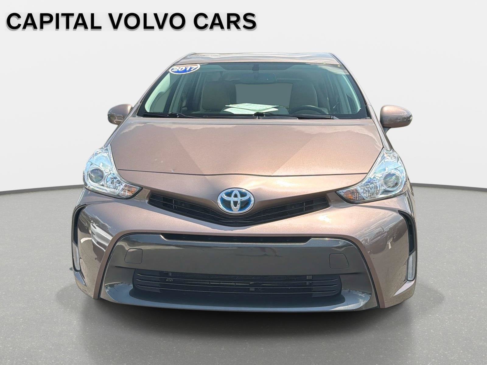 2017 Toyota Prius v Four