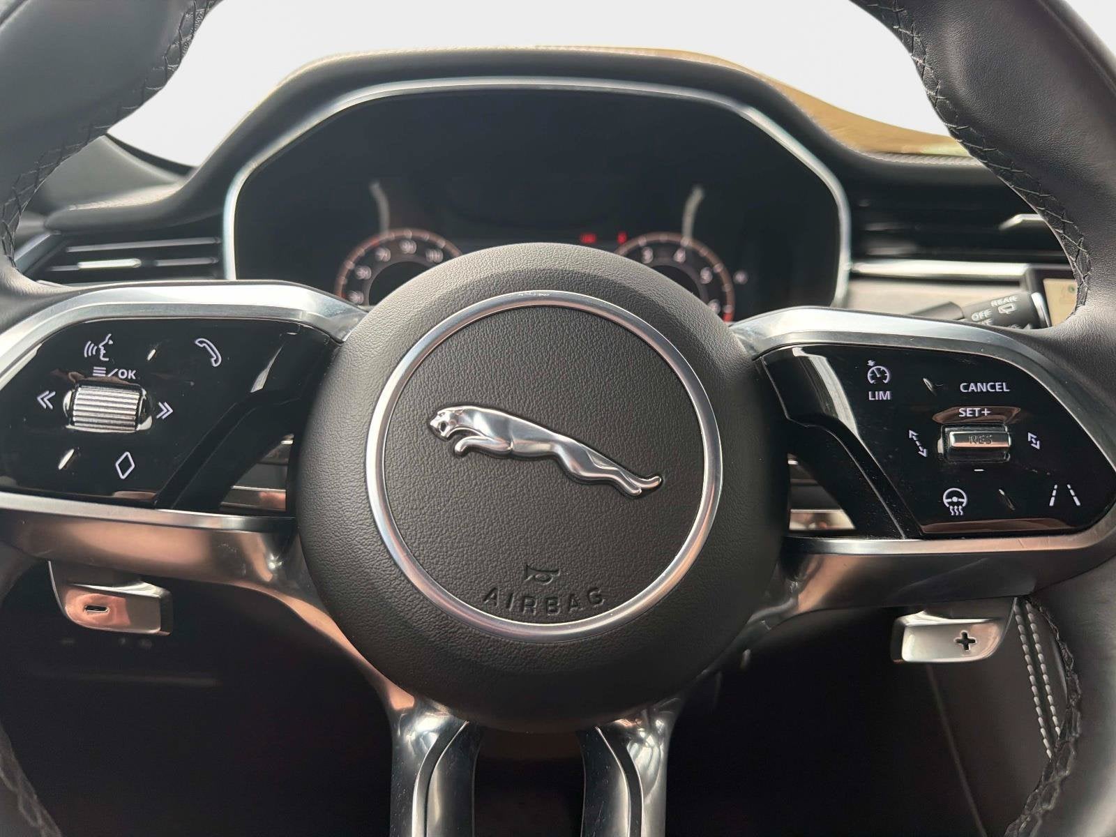 2024 Jaguar F-PACE R-Dynamic S