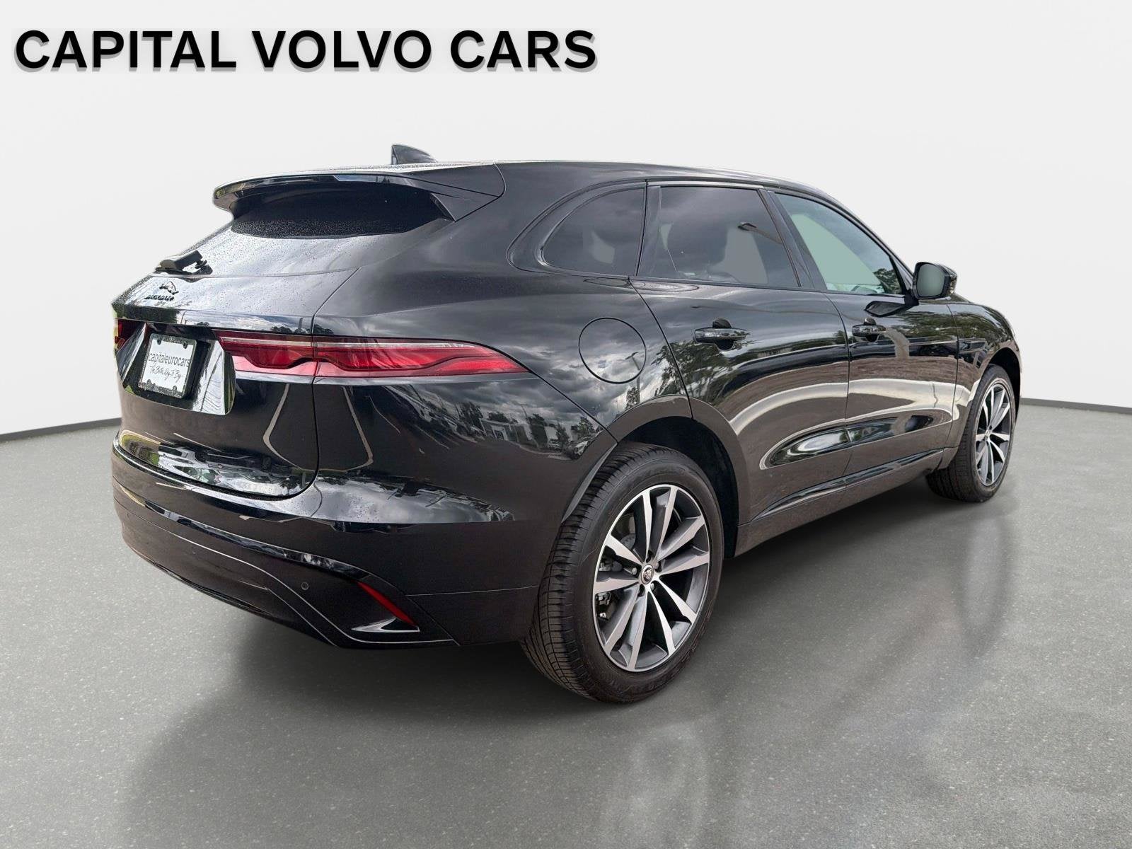 2024 Jaguar F-PACE R-Dynamic S