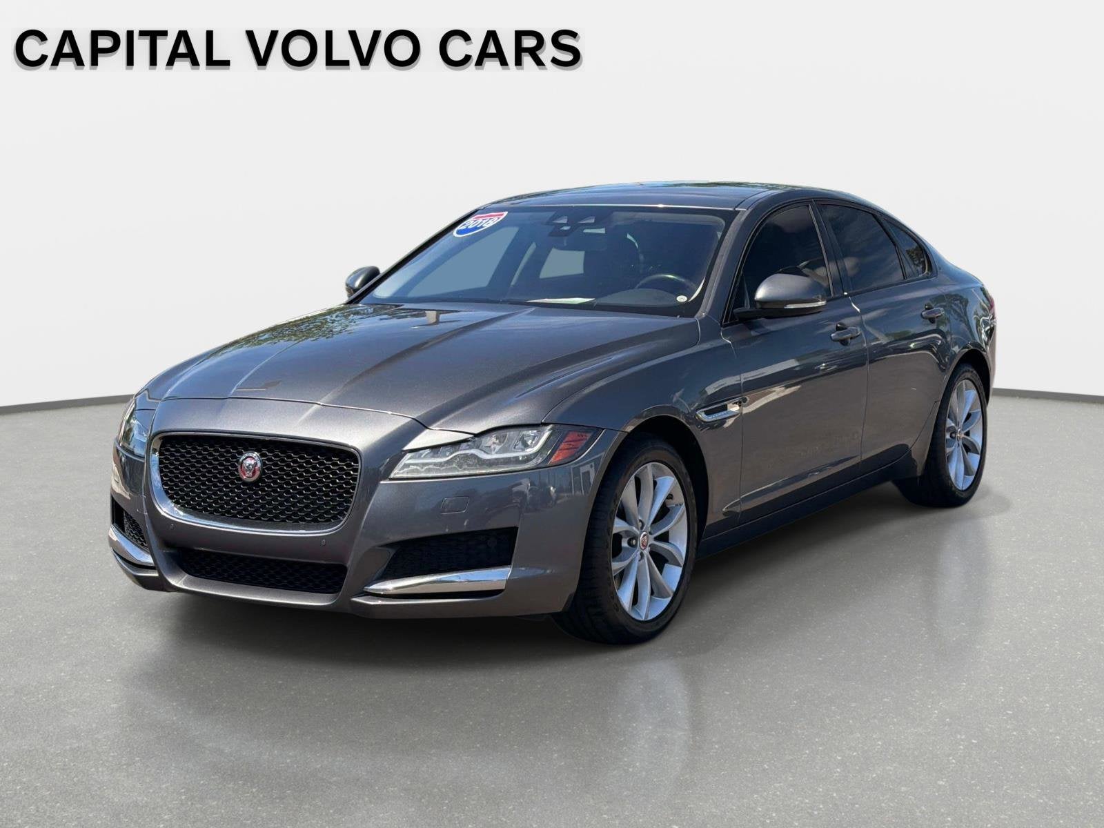 2018 Jaguar XF 25t Premium's photo
