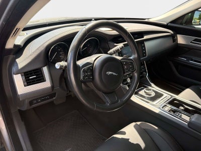 2018 Jaguar XF 25t Premium