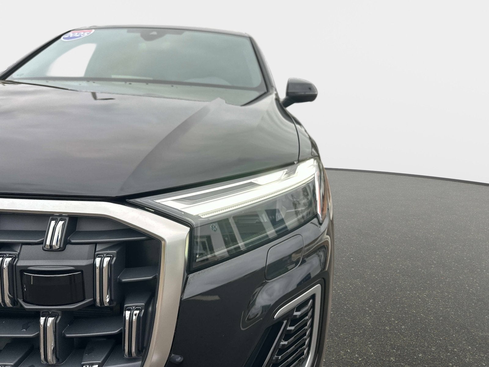 2025 Audi Q7 Premium