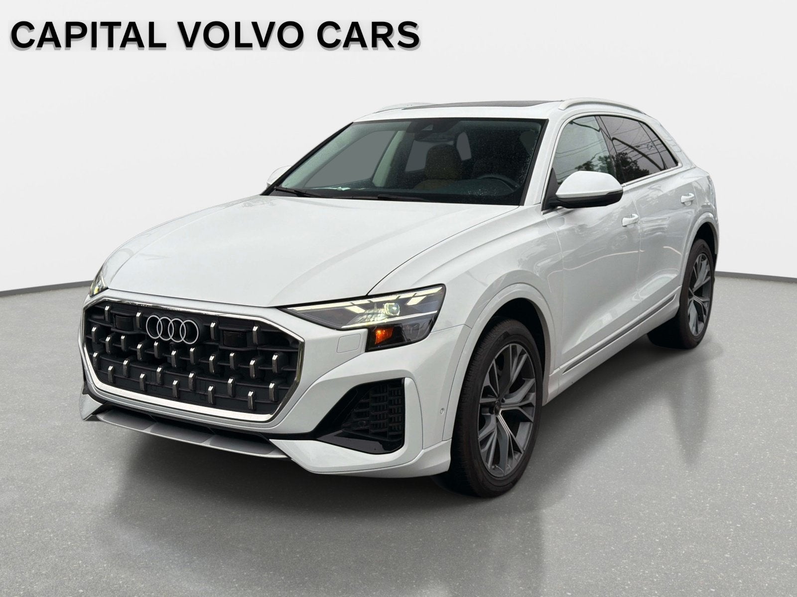 2025 Audi Q8 Premium Plus