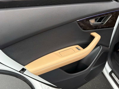 2025 Audi Q8 Premium Plus