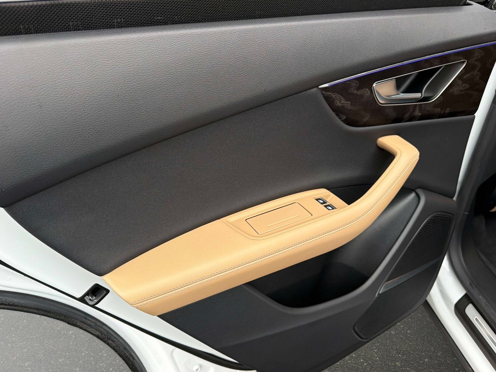 2025 Audi Q8 Premium Plus
