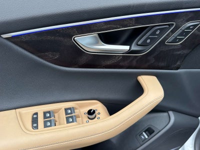 2025 Audi Q8 Premium Plus