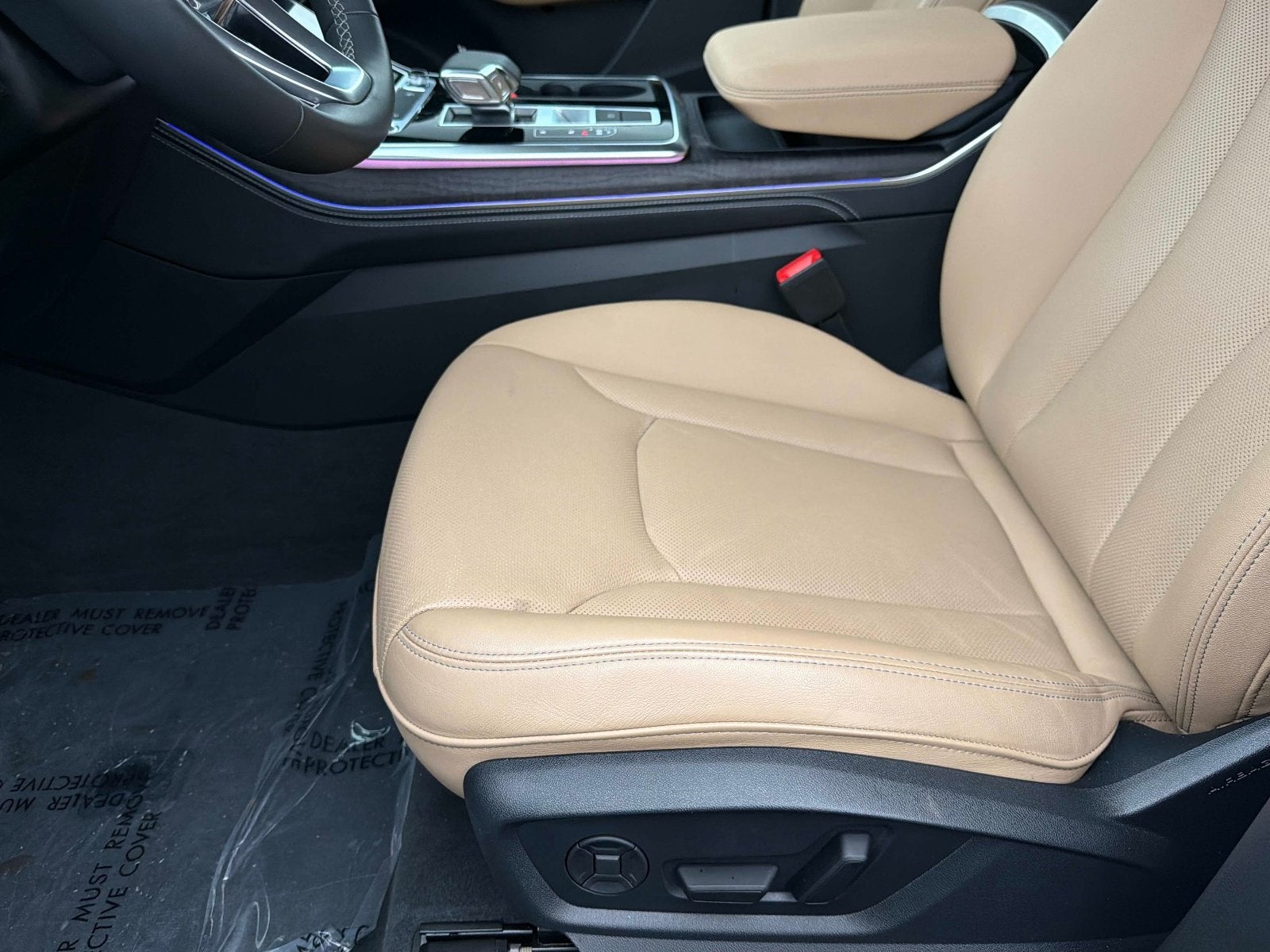 2025 Audi Q8 Premium Plus