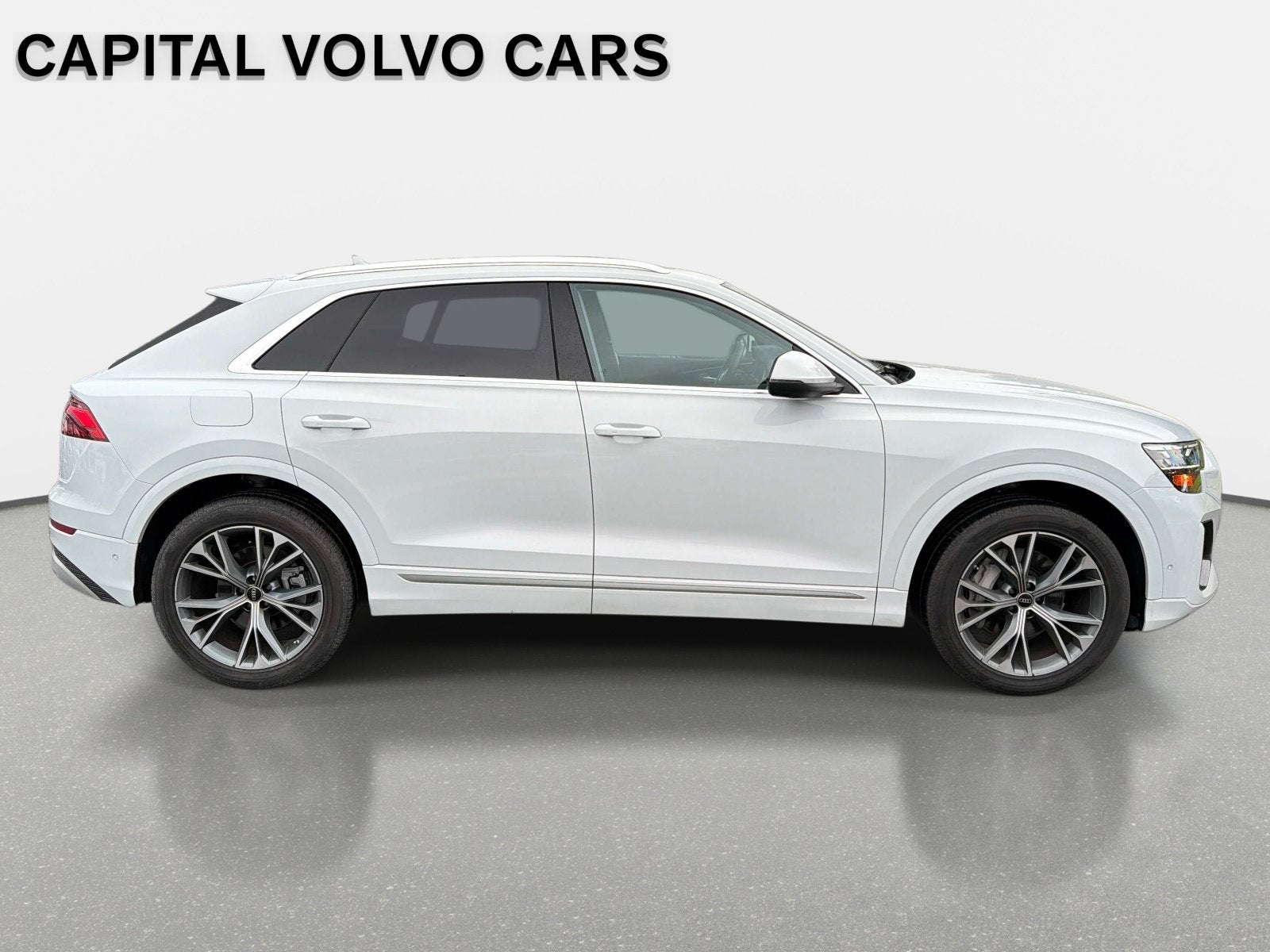 2025 Audi Q8 Premium Plus
