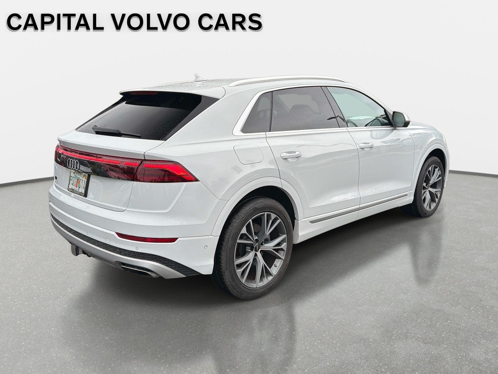 2025 Audi Q8 Premium Plus