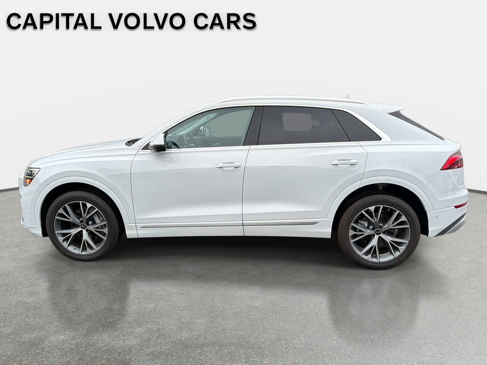 2025 Audi Q8 Premium Plus