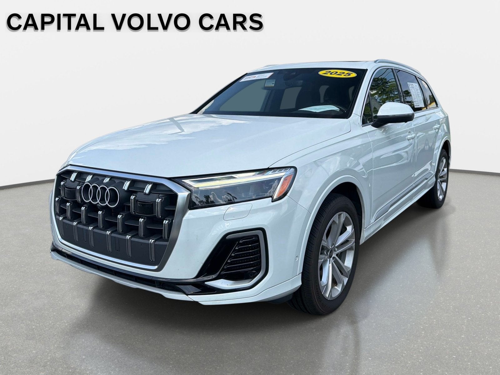 2025 Audi Q7 Premium Plus