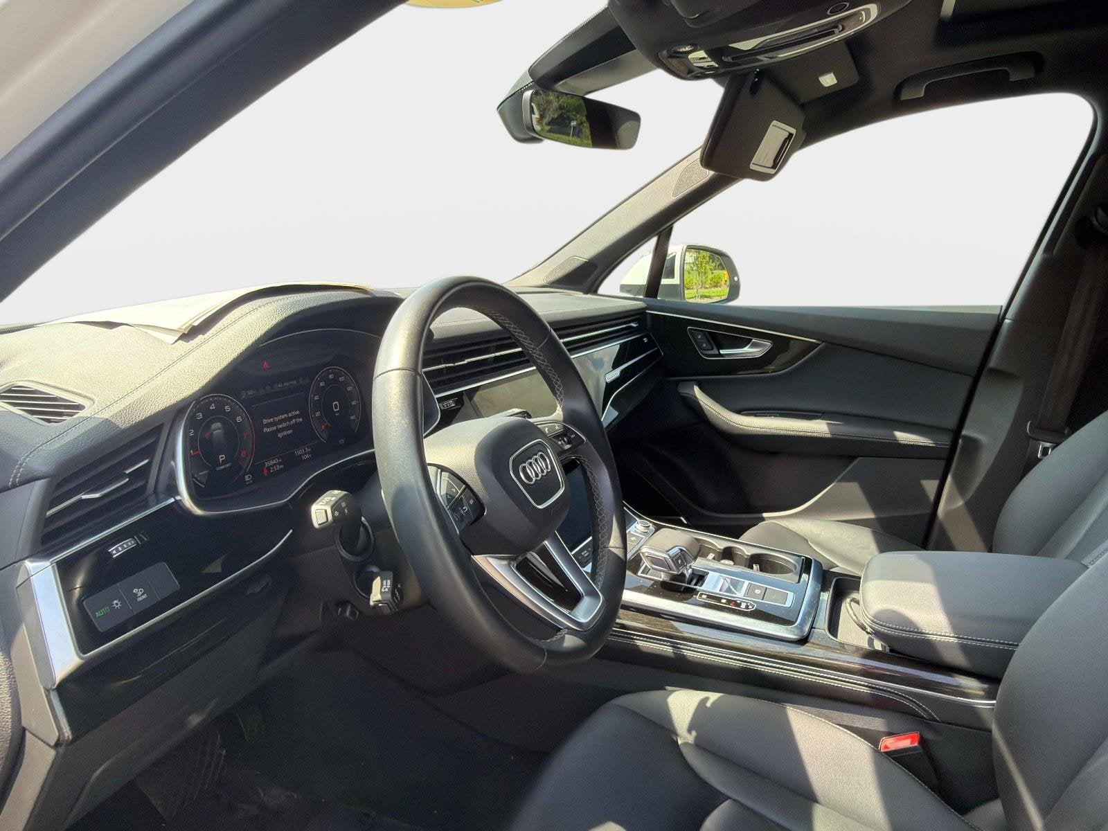 2025 Audi Q7 Premium Plus