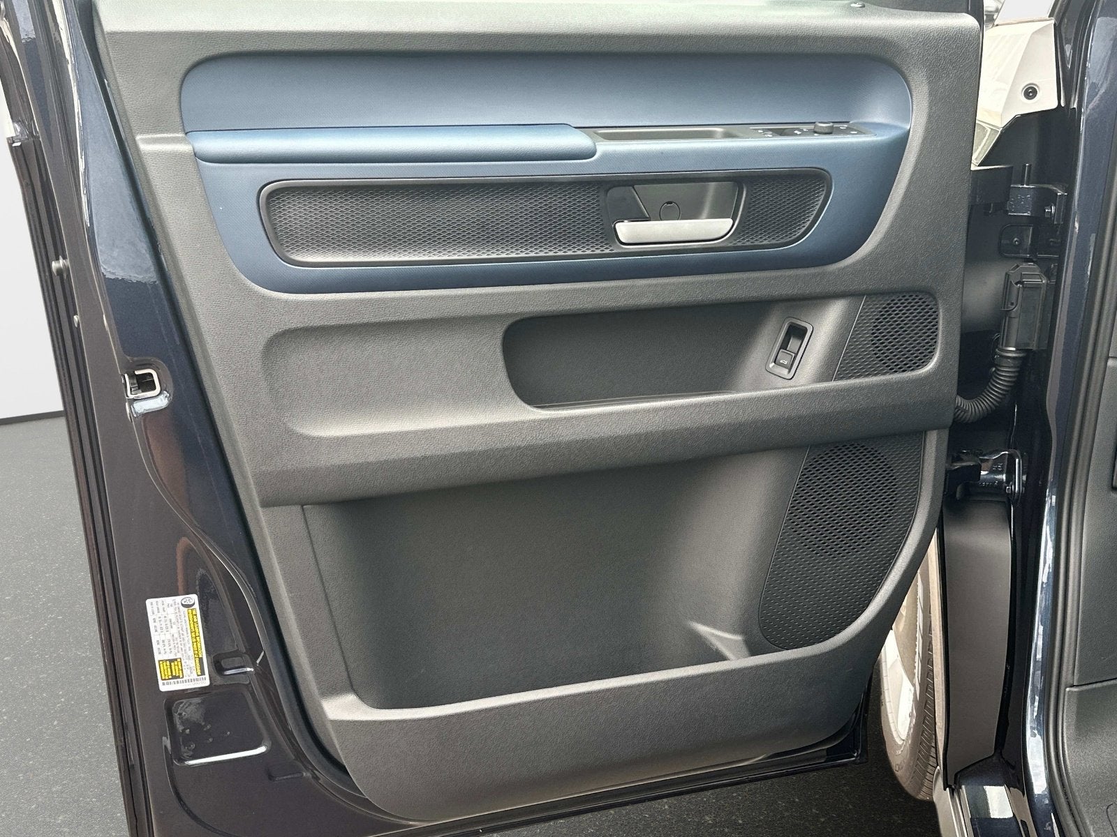 2025 Volkswagen ID. Buzz Pro S Plus