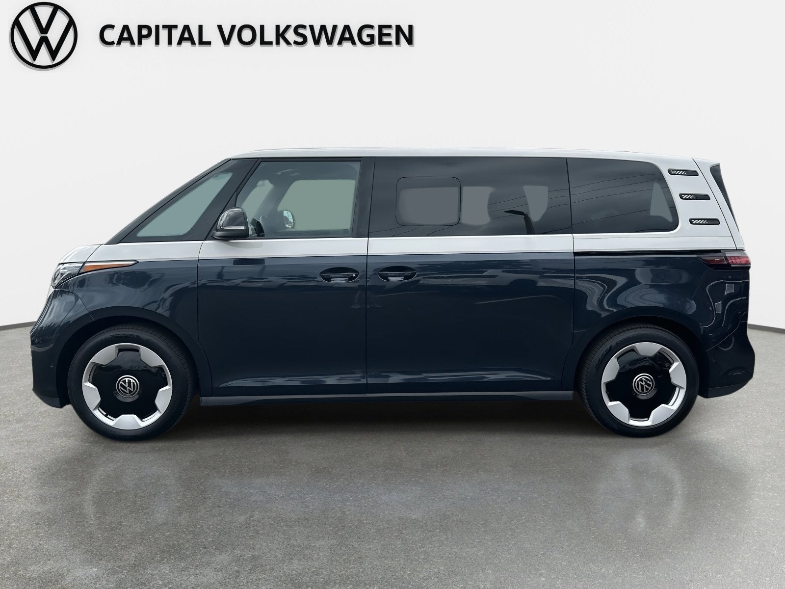 2025 Volkswagen ID. Buzz Pro S Plus