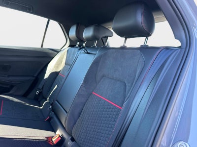 2026 Volkswagen Golf GTI SE