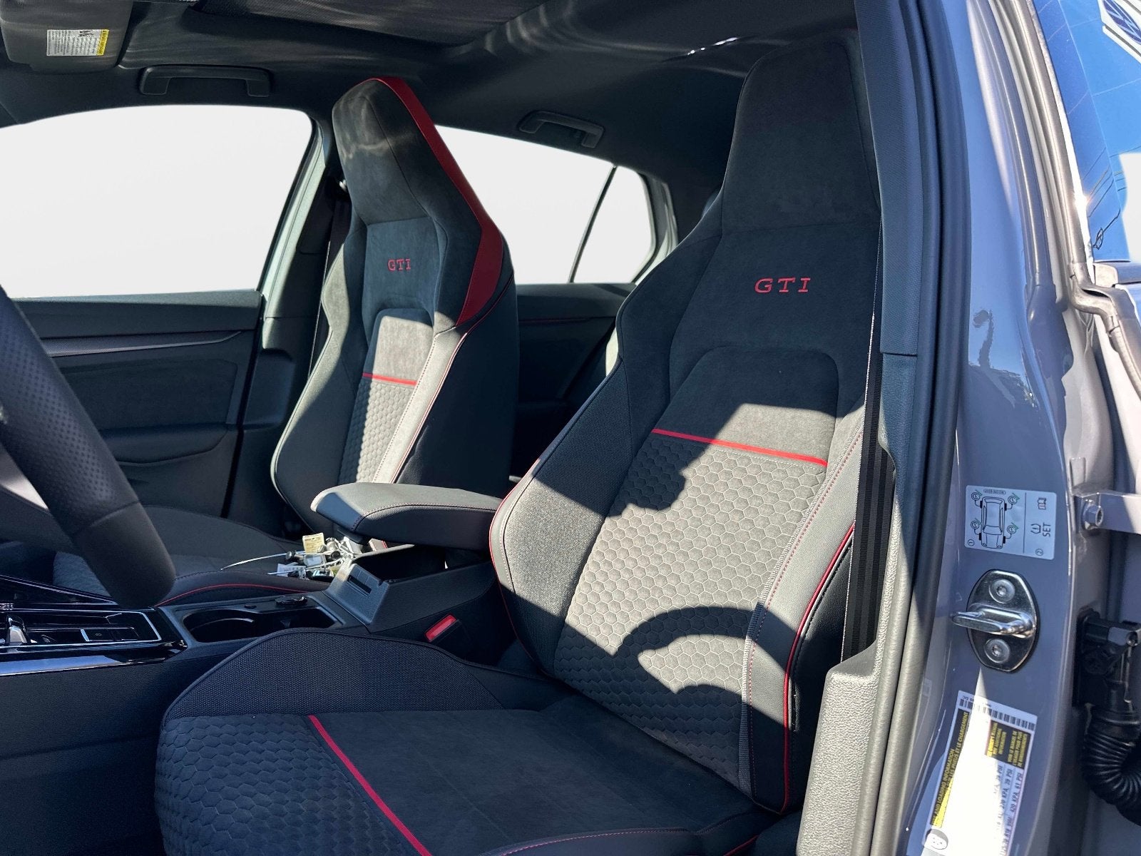 2026 Volkswagen Golf GTI SE