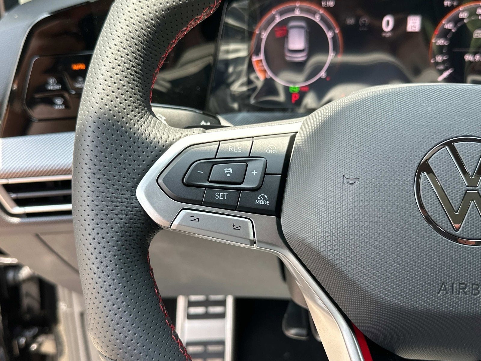 2025 Volkswagen Golf GTI Autobahn