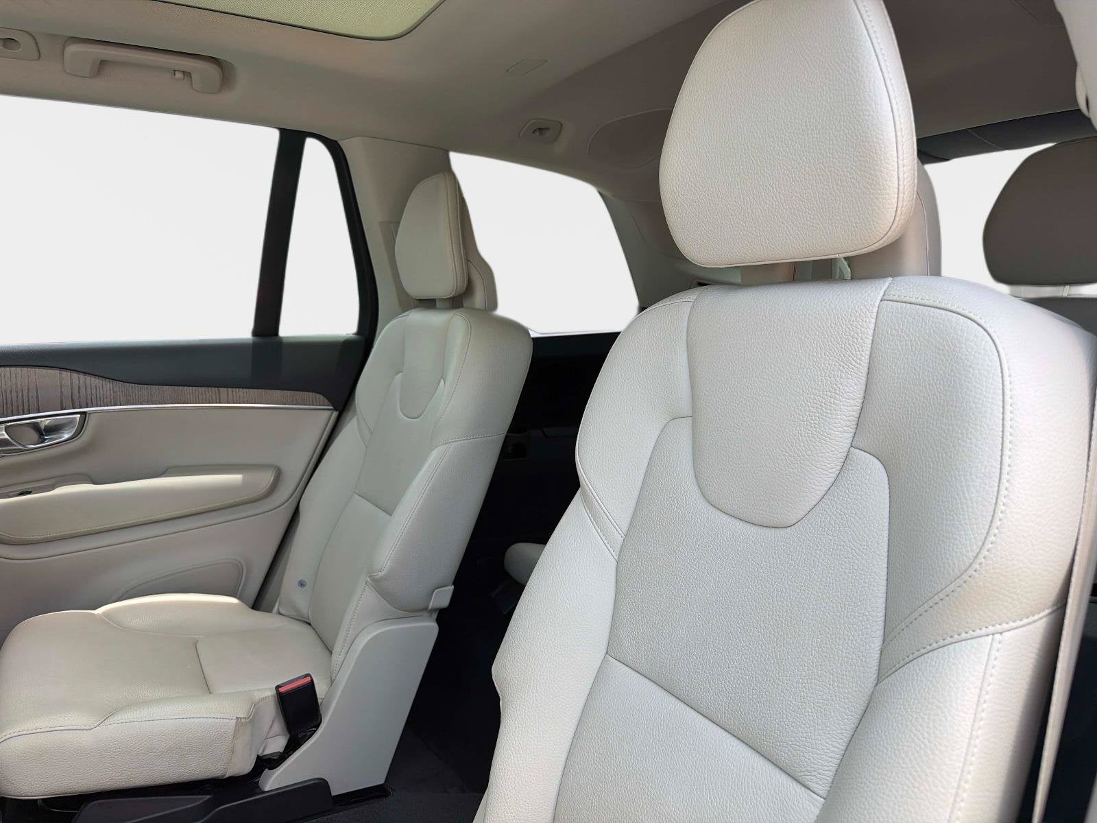 2023 Volvo XC90 Plus