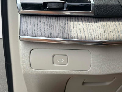 2023 Volvo XC90 Plus
