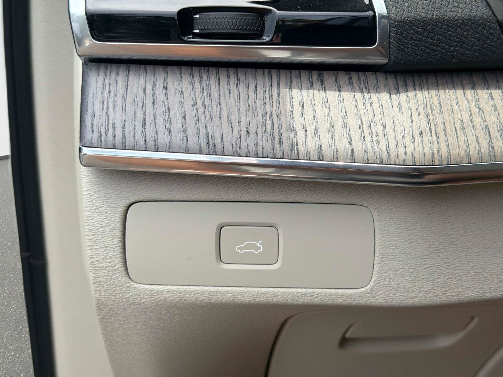 2023 Volvo XC90 Plus