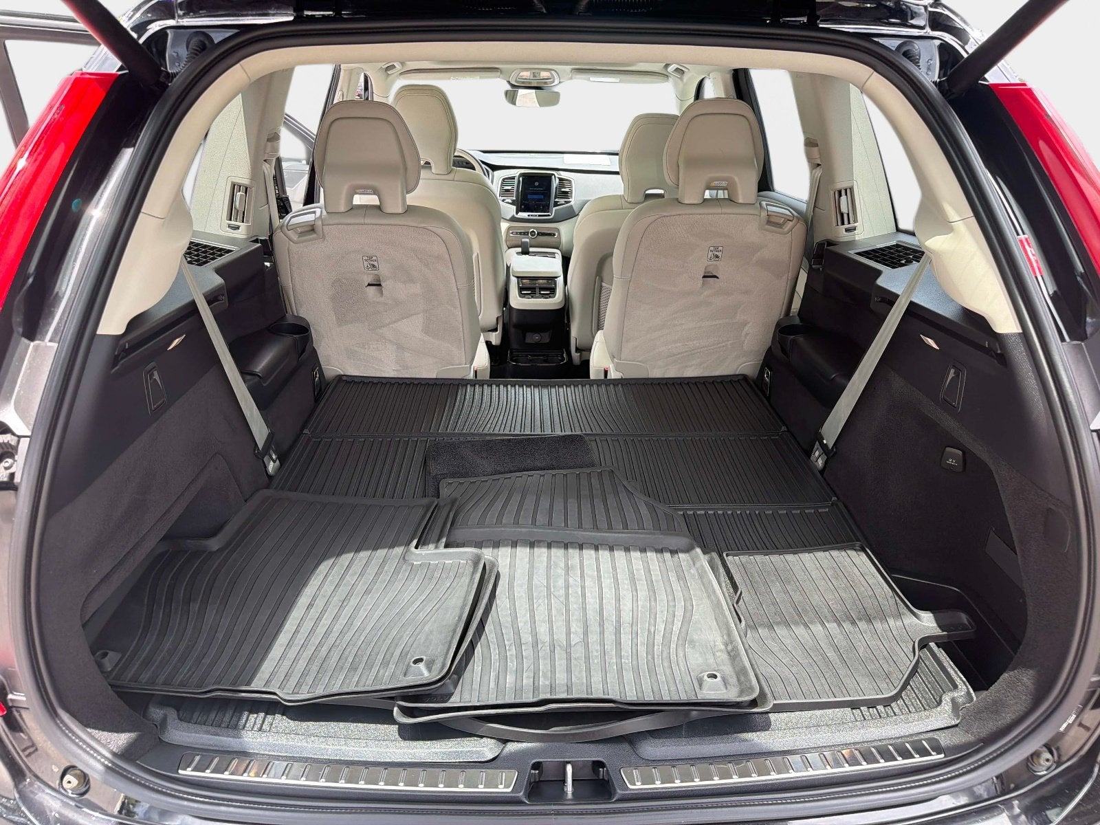 2025 Volvo XC90 Plus