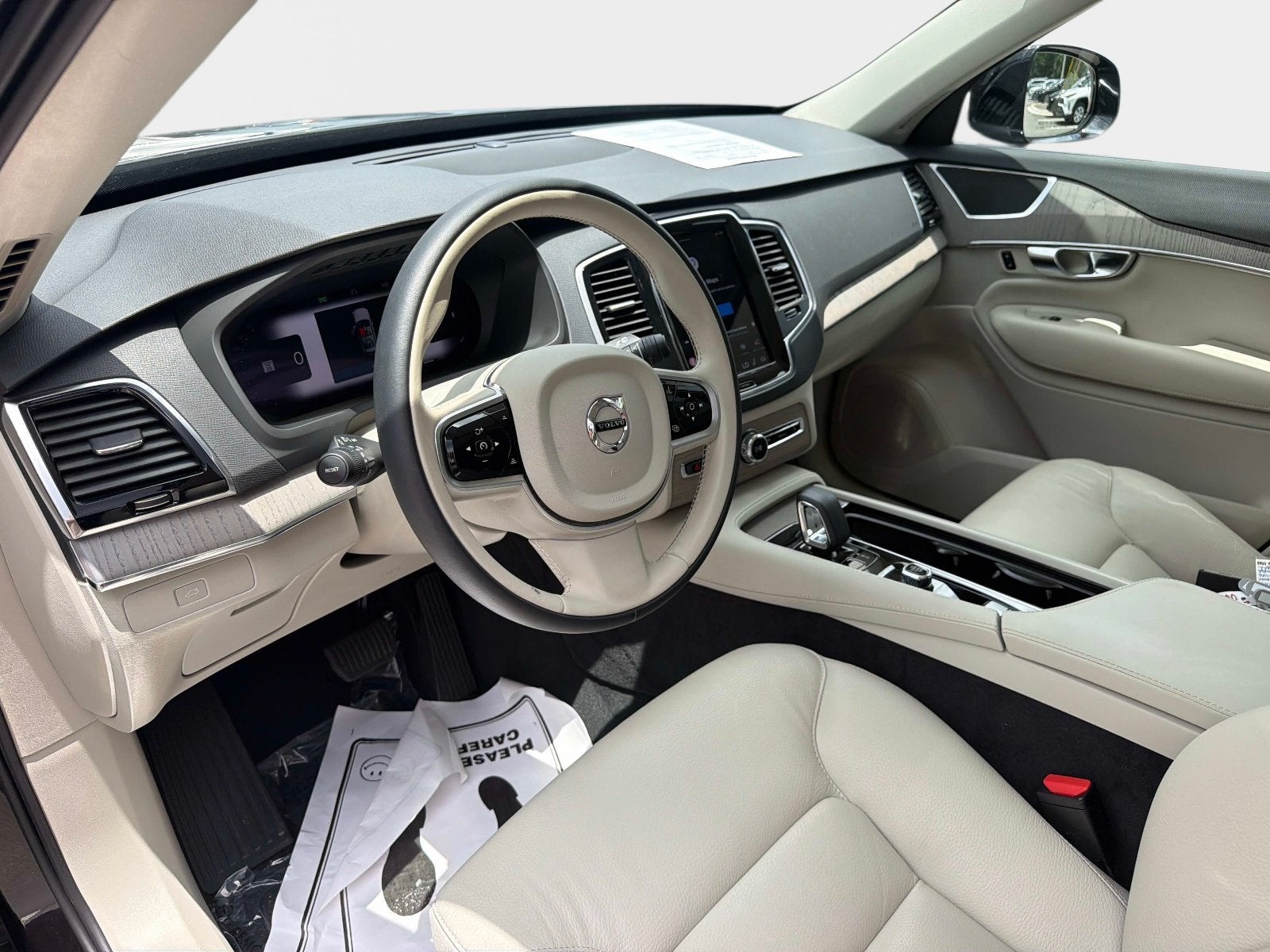 2025 Volvo XC90 Plus