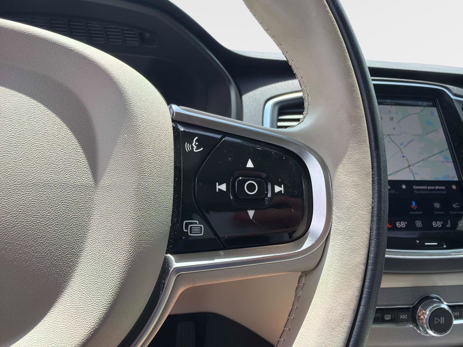 2025 Volvo XC90 Core