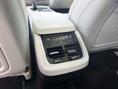 2023 Volvo XC90 Plus