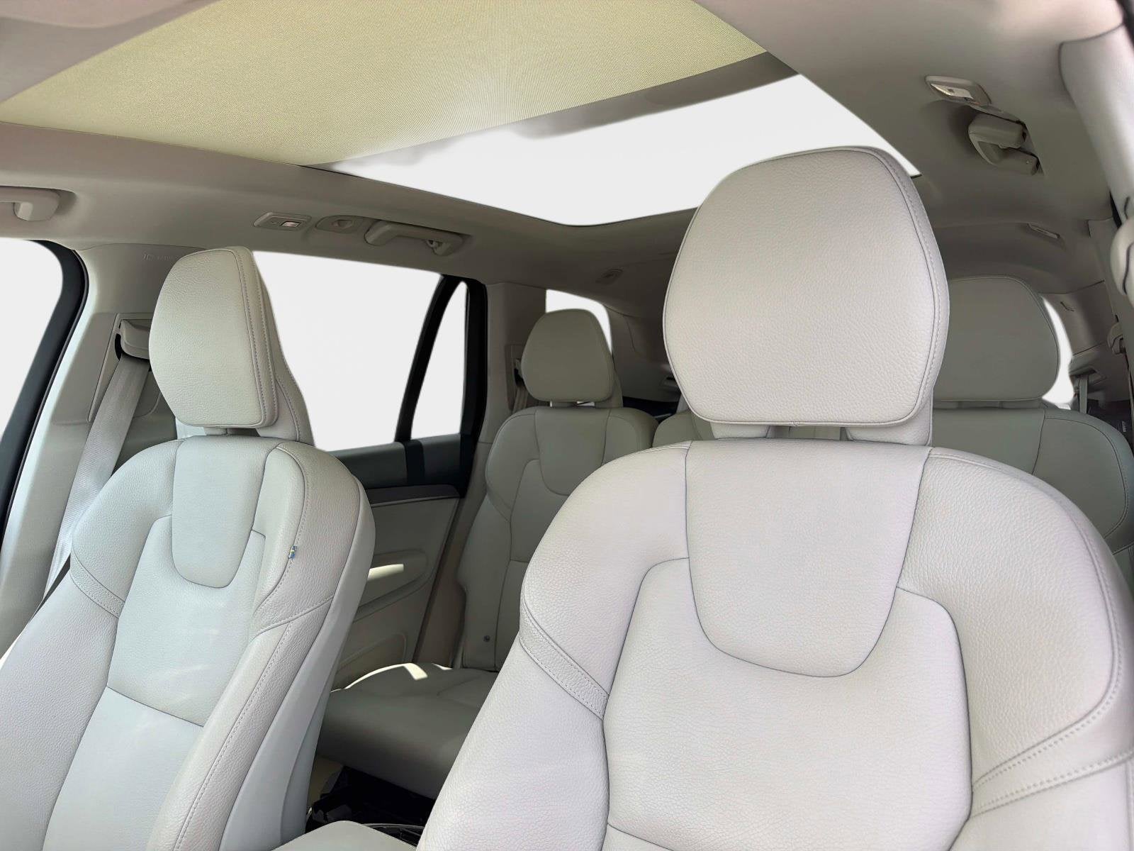 2023 Volvo XC90 Plus