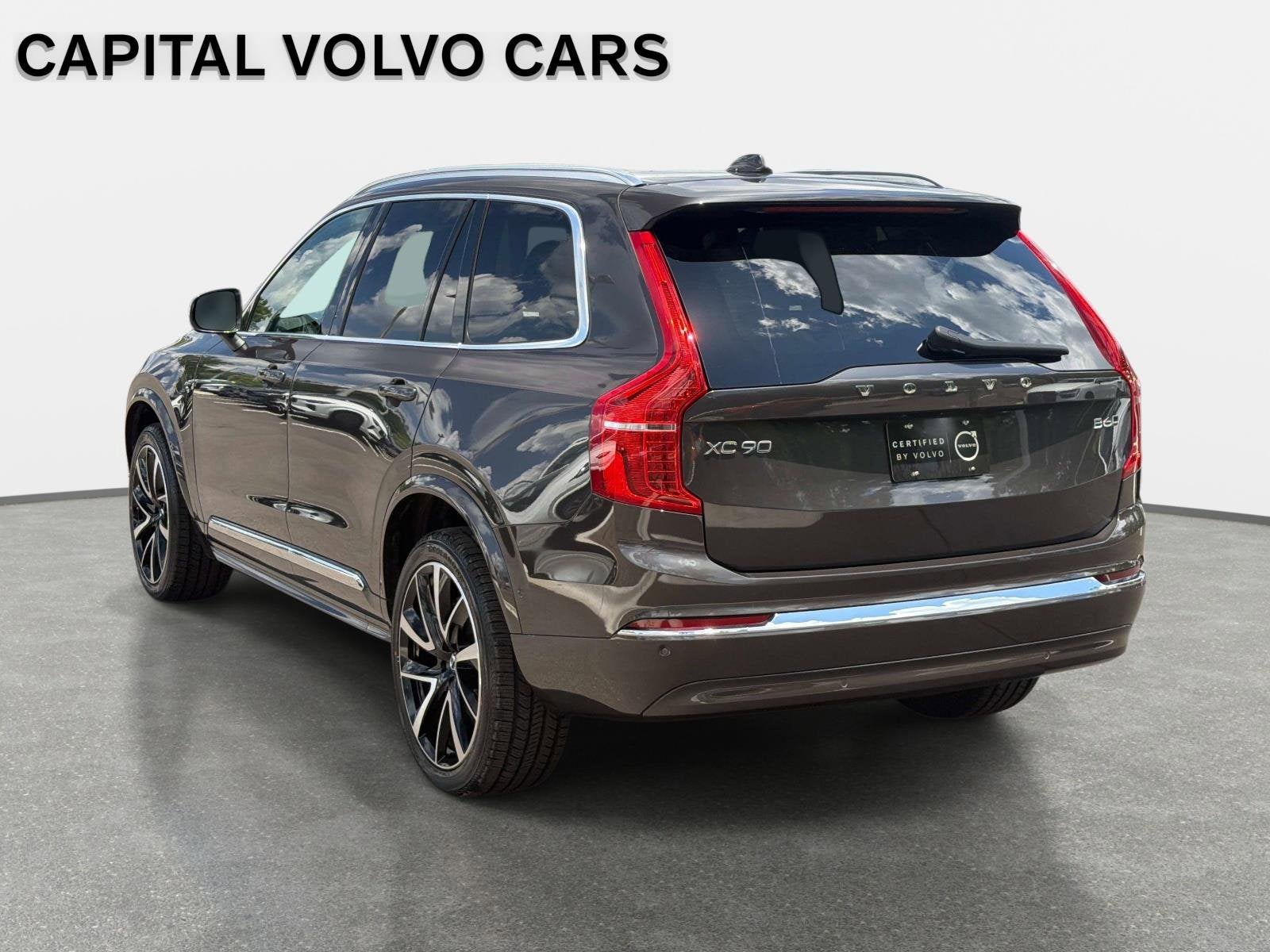 2023 Volvo XC90 Plus